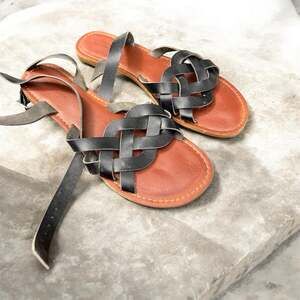 Aéropostale Black Woven Ankle Strap Flat Sandals